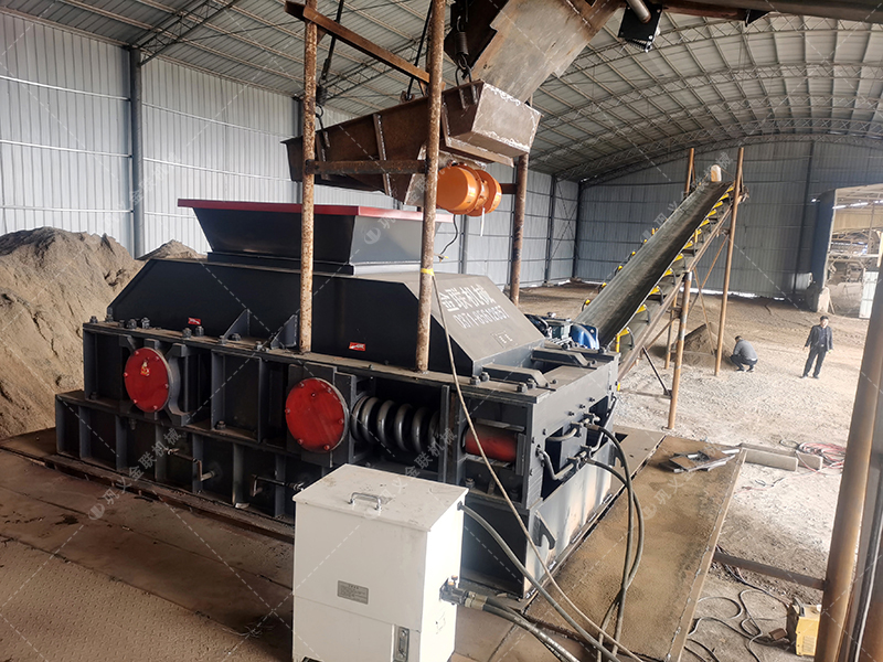 鵝卵石對輥破碎機(jī)介紹，為什么選擇金聯(lián)機(jī)械？